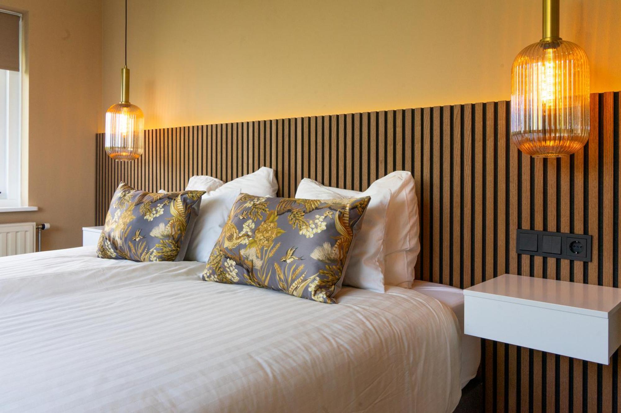 B&B Dijkhuis เฟราเวนโปลเดอร์ ภายนอก รูปภาพ