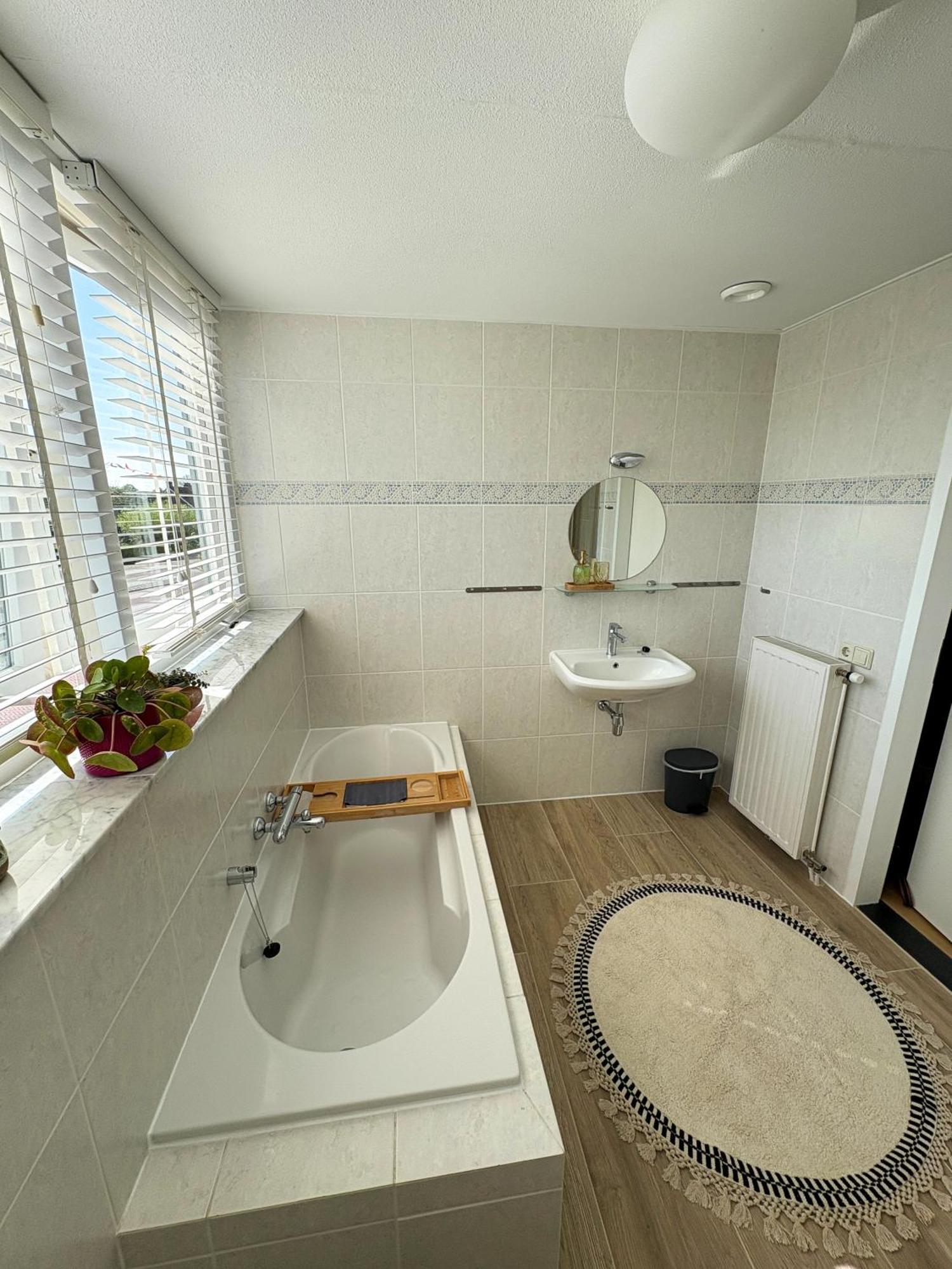 B&B Dijkhuis เฟราเวนโปลเดอร์ ภายนอก รูปภาพ