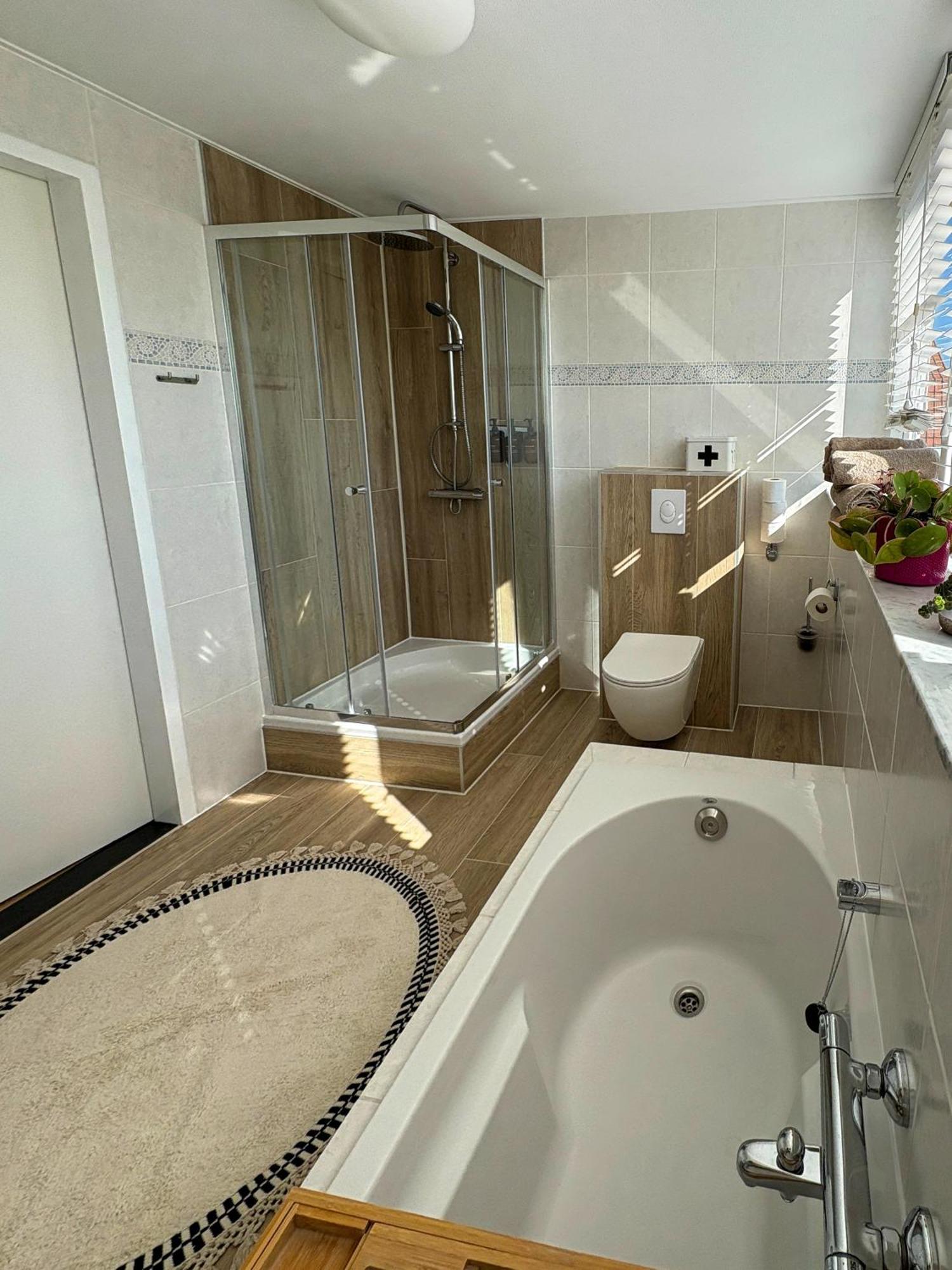 B&B Dijkhuis เฟราเวนโปลเดอร์ ภายนอก รูปภาพ
